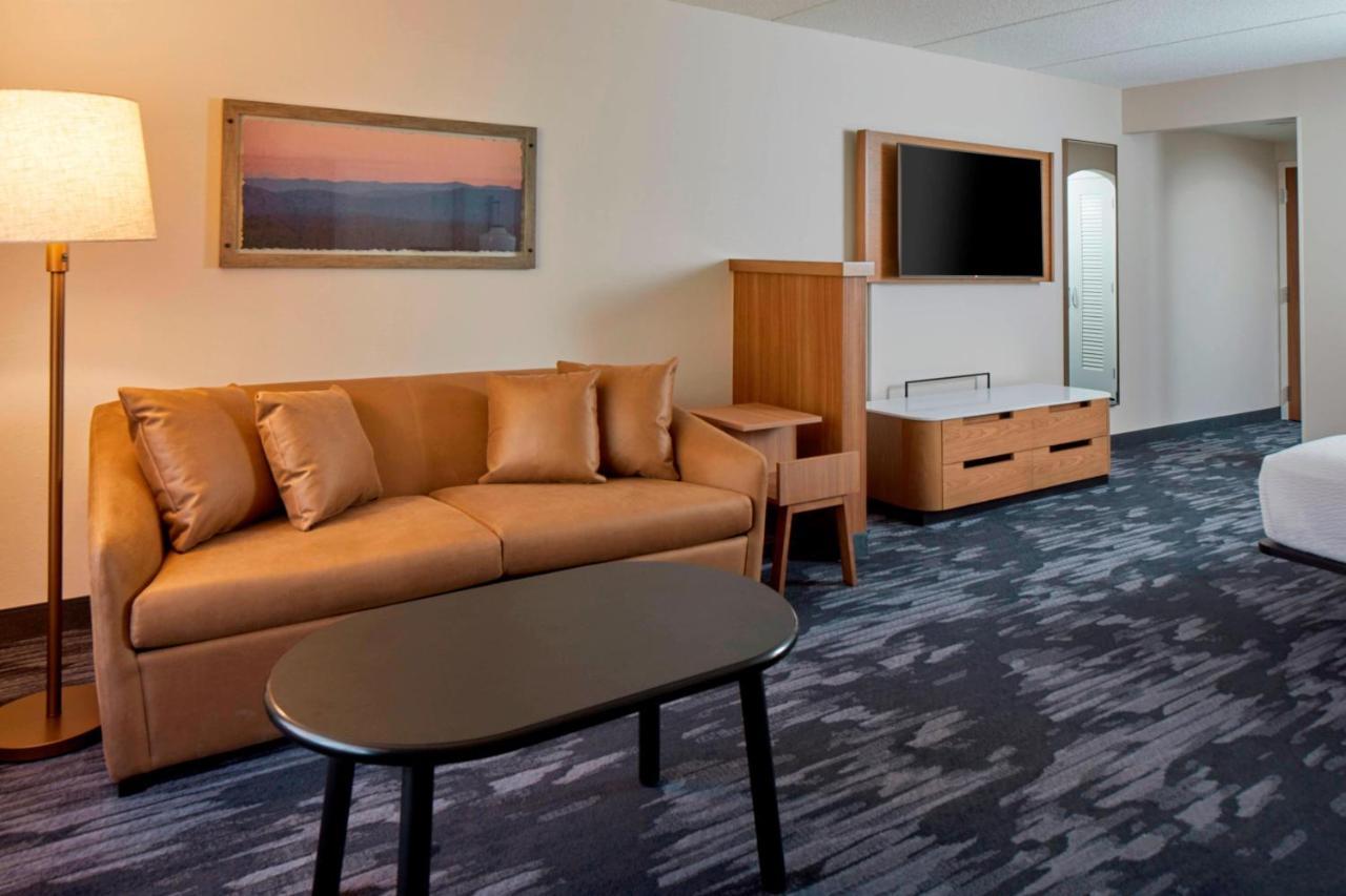 Fairfield Inn & Suites By Marriott Albany Airport Экстерьер фото