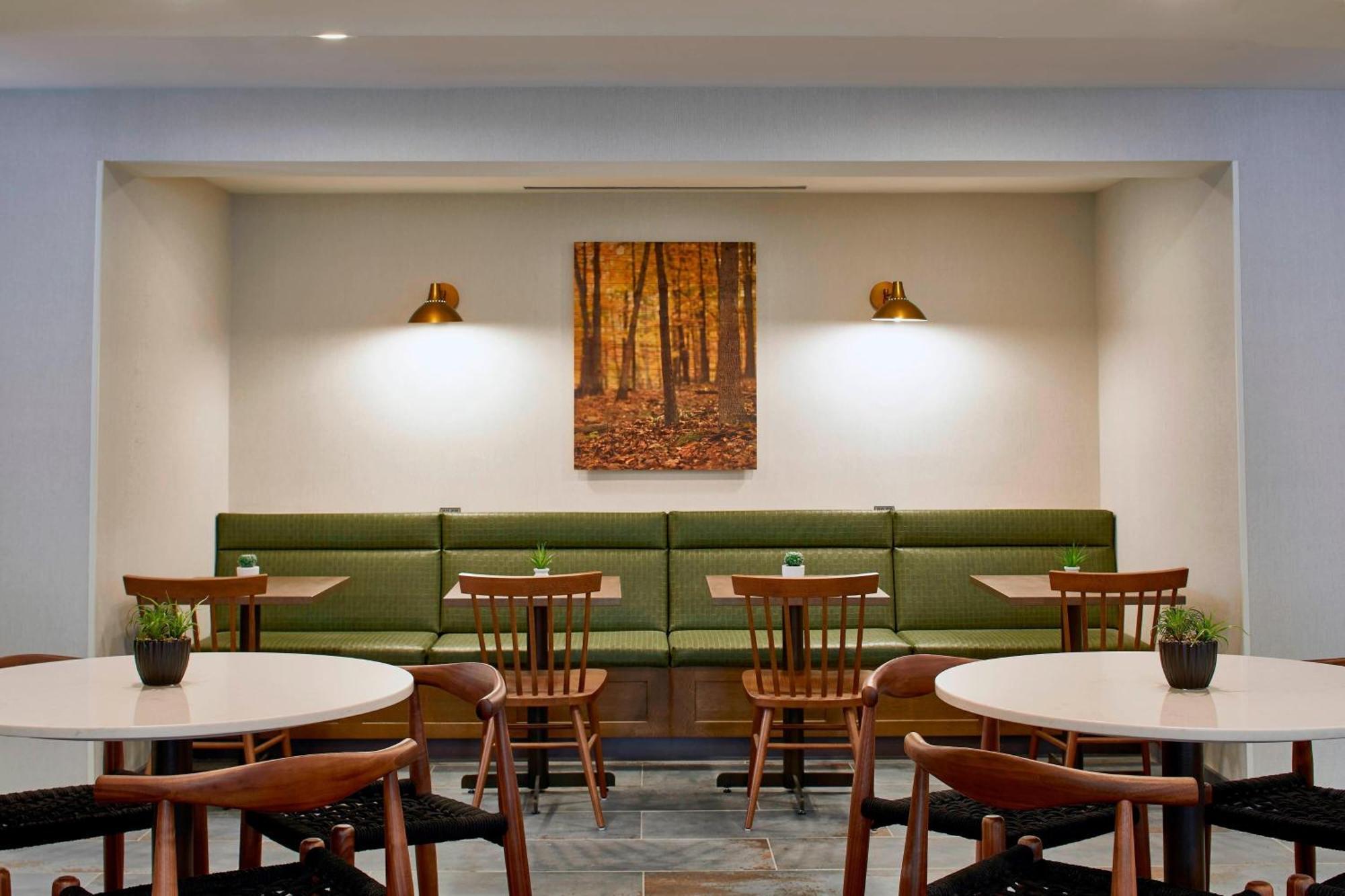 Fairfield Inn & Suites By Marriott Albany Airport Экстерьер фото
