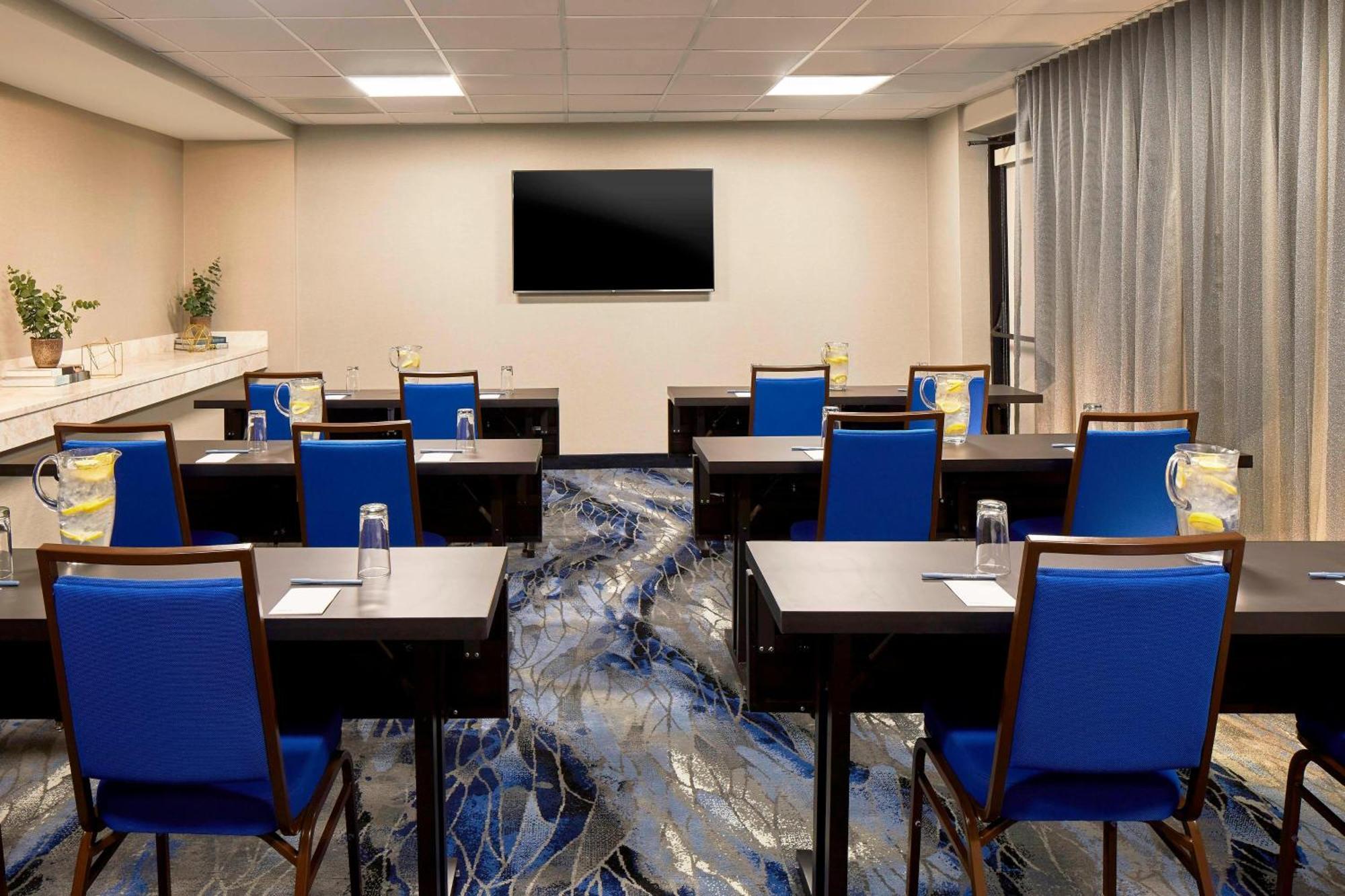 Fairfield Inn & Suites By Marriott Albany Airport Экстерьер фото
