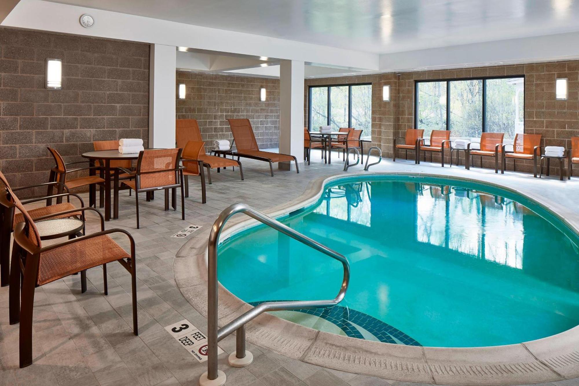 Fairfield Inn & Suites By Marriott Albany Airport Экстерьер фото