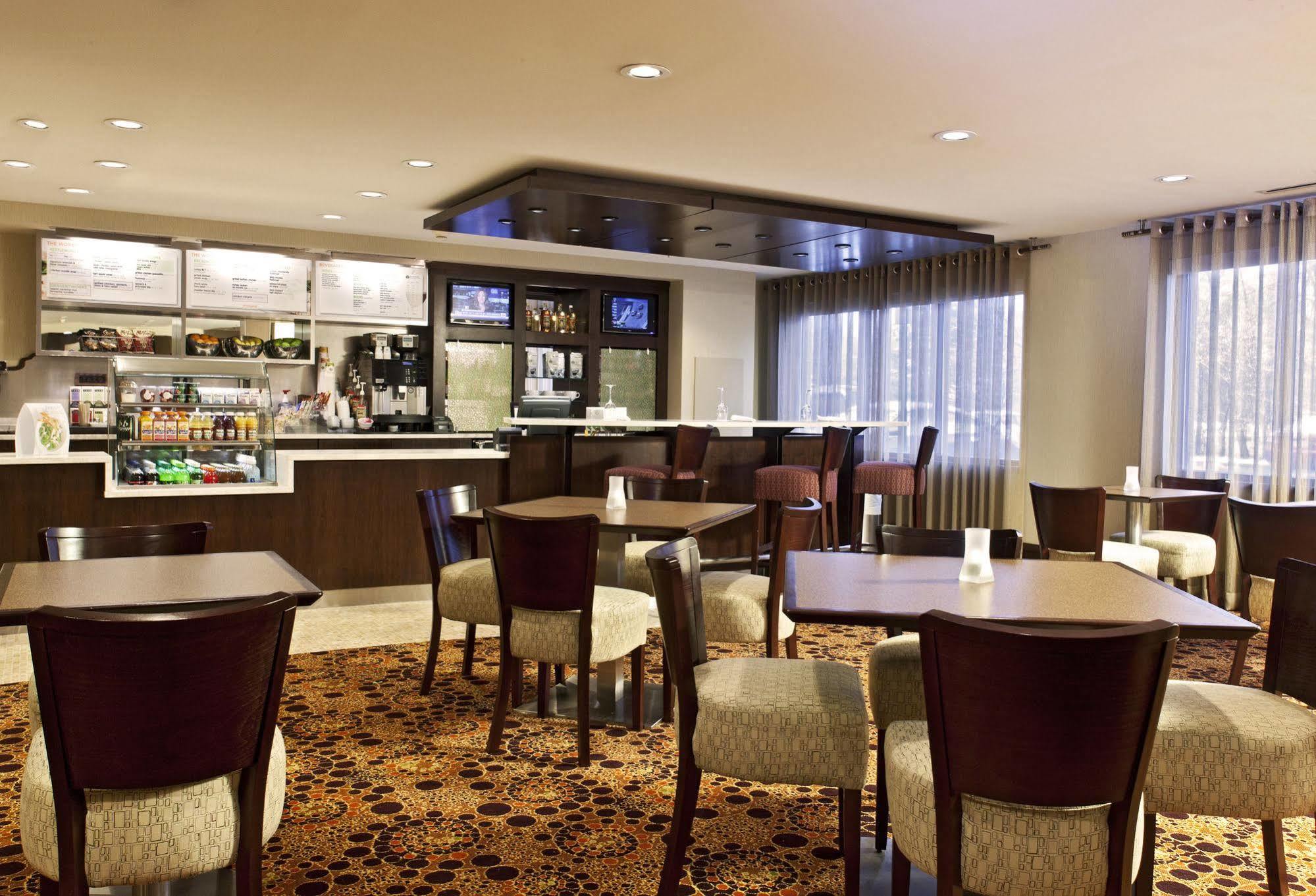 Fairfield Inn & Suites By Marriott Albany Airport Экстерьер фото
